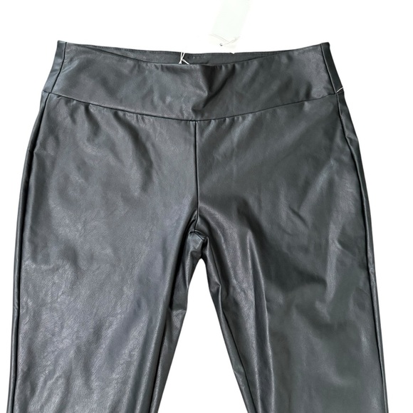 Kendall & Kylie Women's High Rise Faux Leather Pants XL - Picture 4 of 10